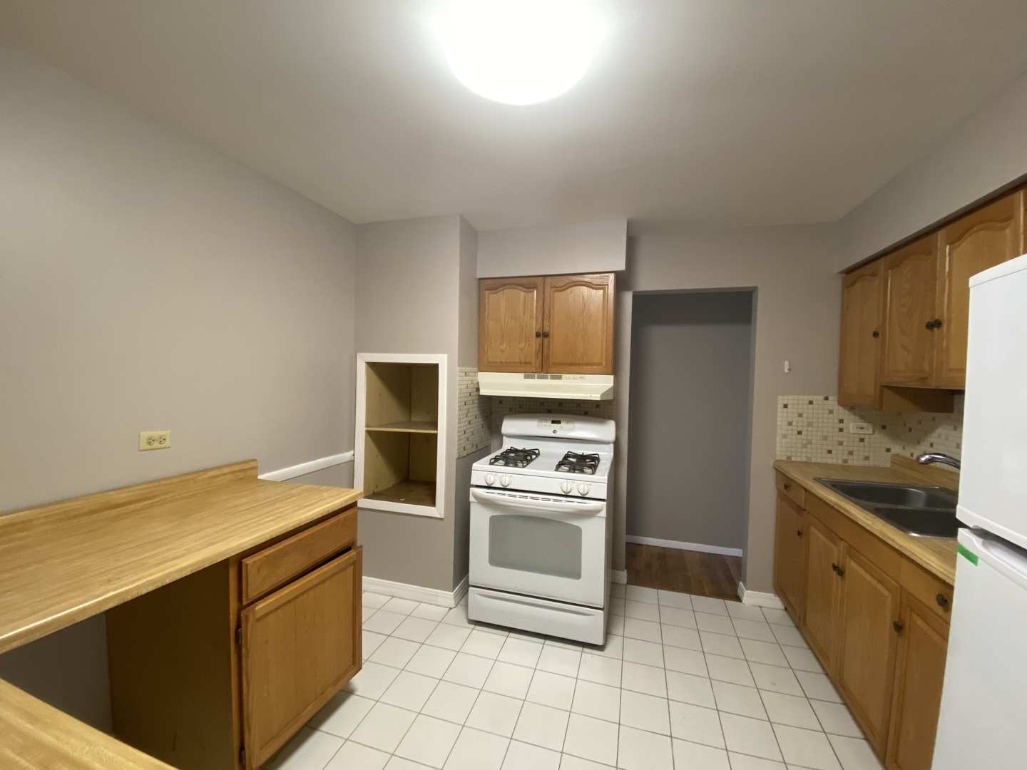 8994 Kennedy Drive Unit: 1B