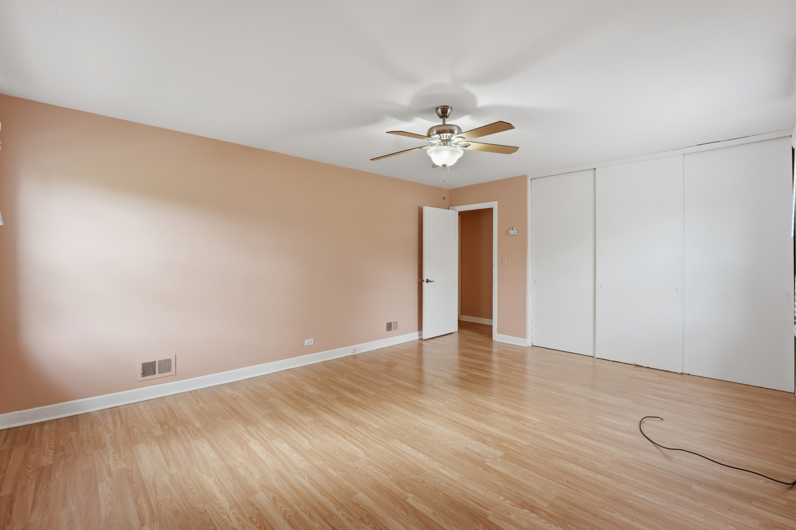 306 W Lonnquist Boulevard