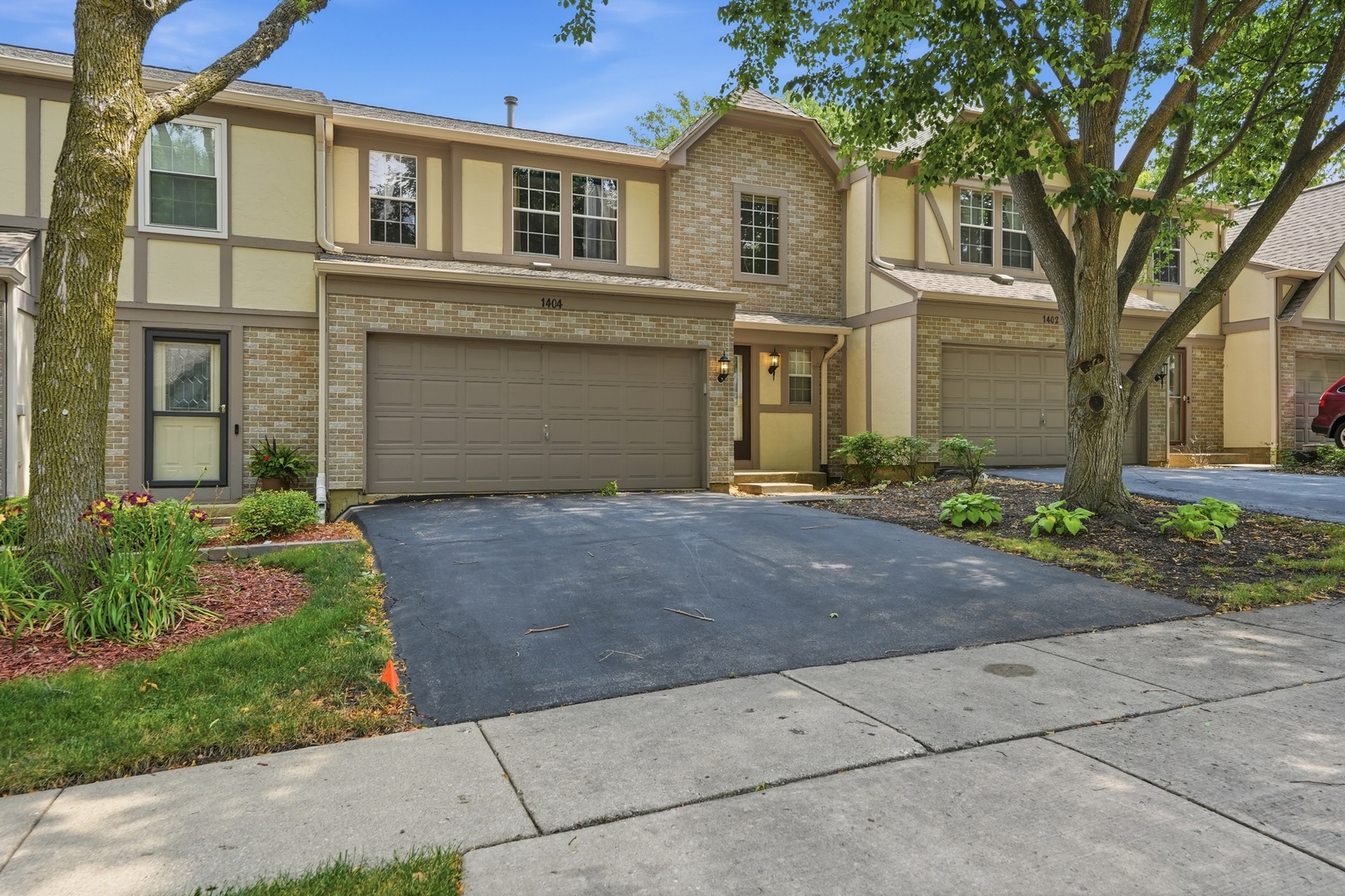 1404 W Sapphire Drive Unit: 1404