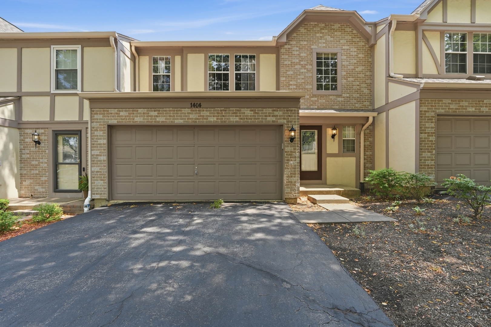 1404 W Sapphire Drive Unit: 1404