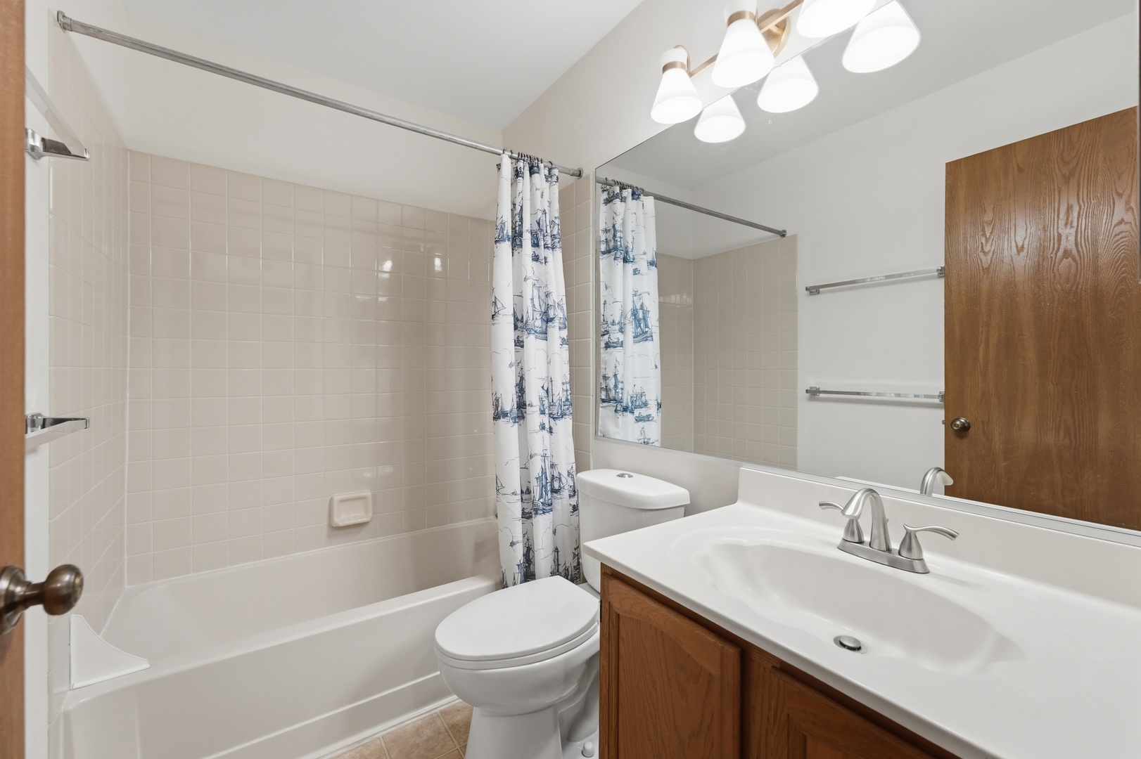 1404 W Sapphire Drive Unit: 1404