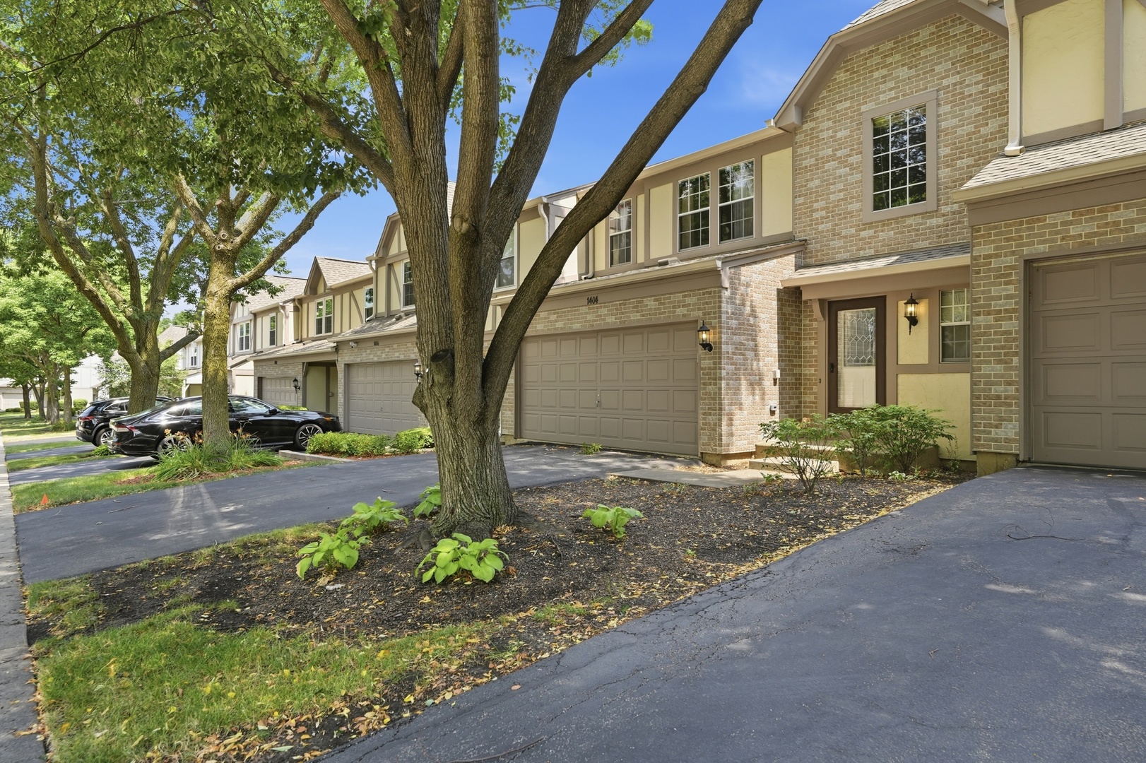 1404 W Sapphire Drive Unit: 1404