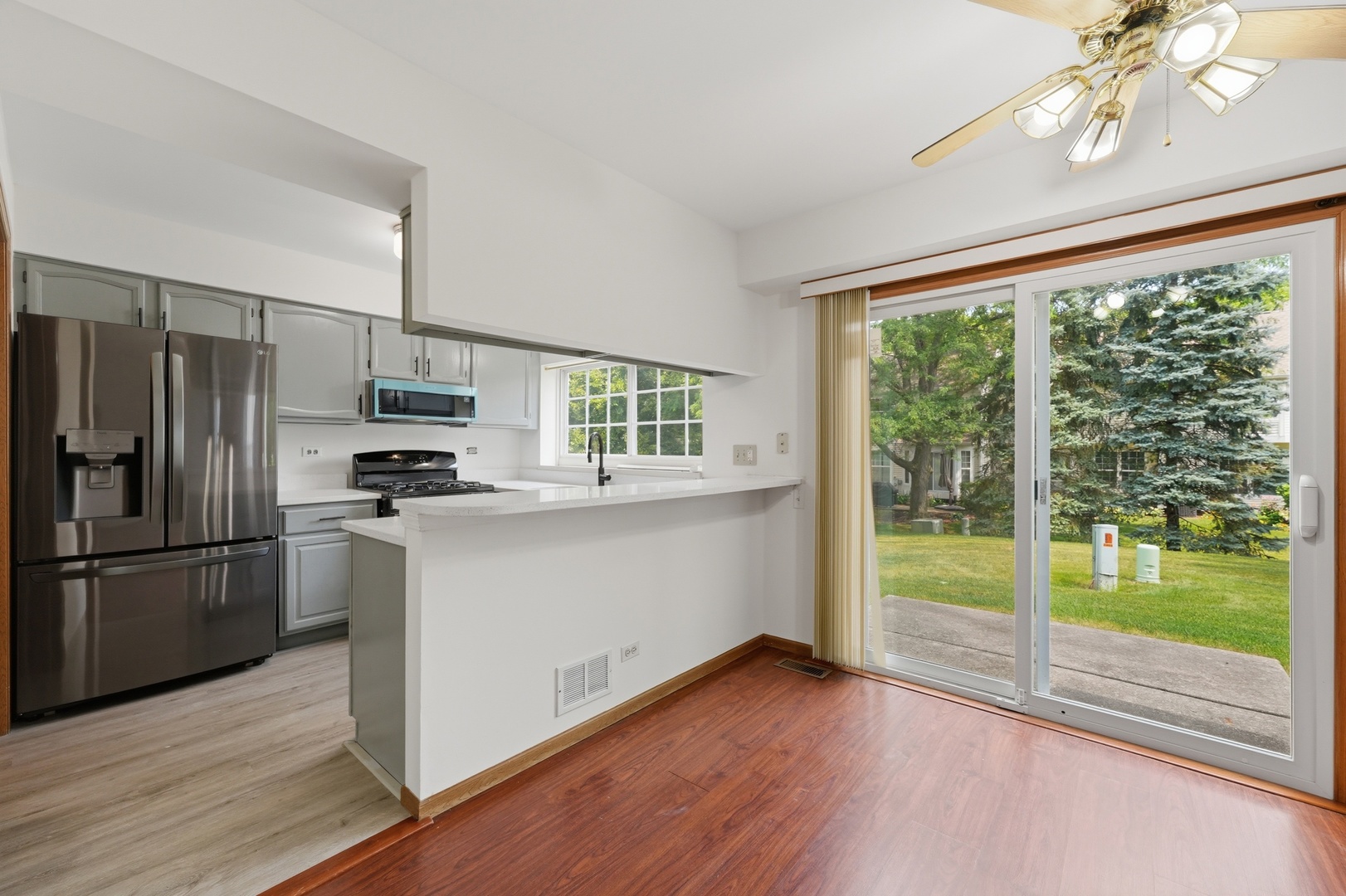 1404 W Sapphire Drive Unit: 1404