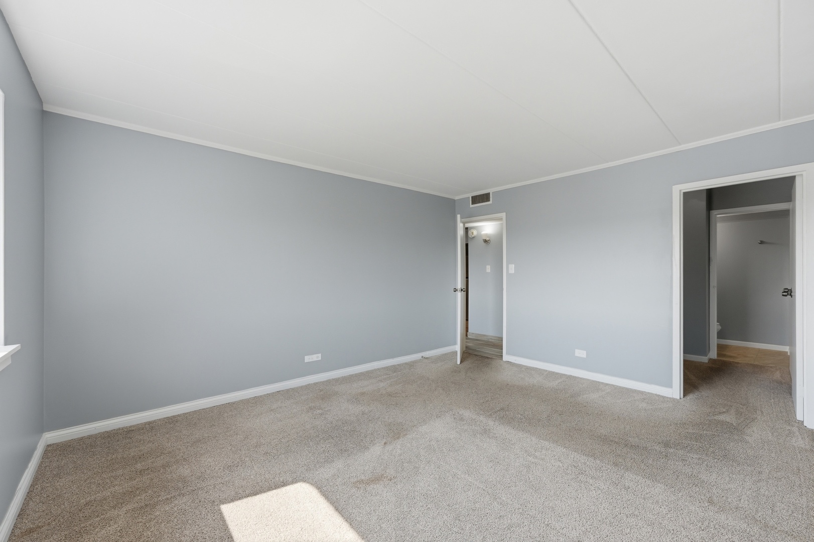 220 S Roselle Road Unit: 524