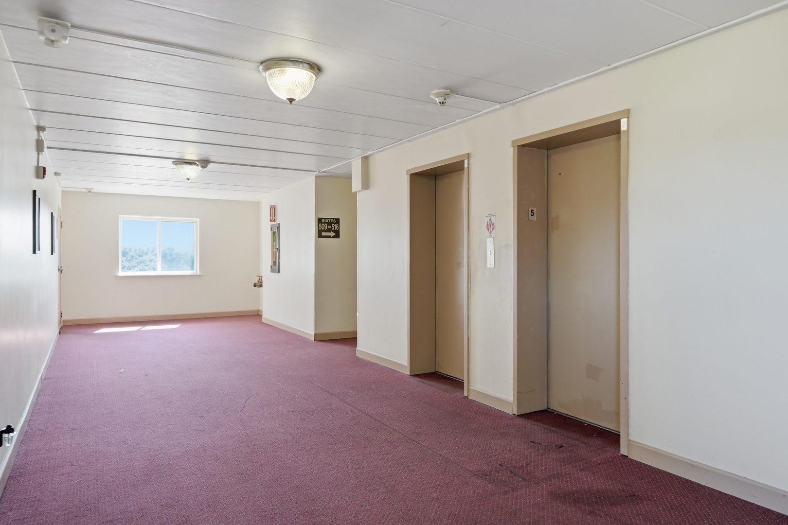 220 S Roselle Road Unit: 524