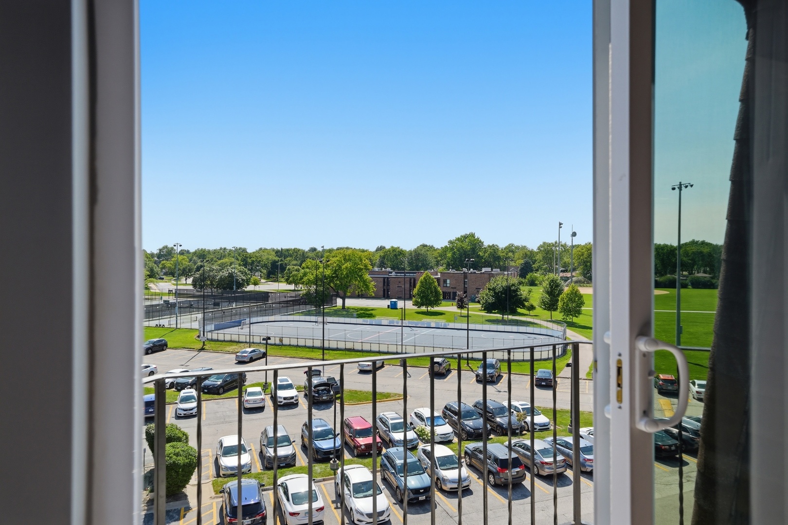 220 S Roselle Road Unit: 524