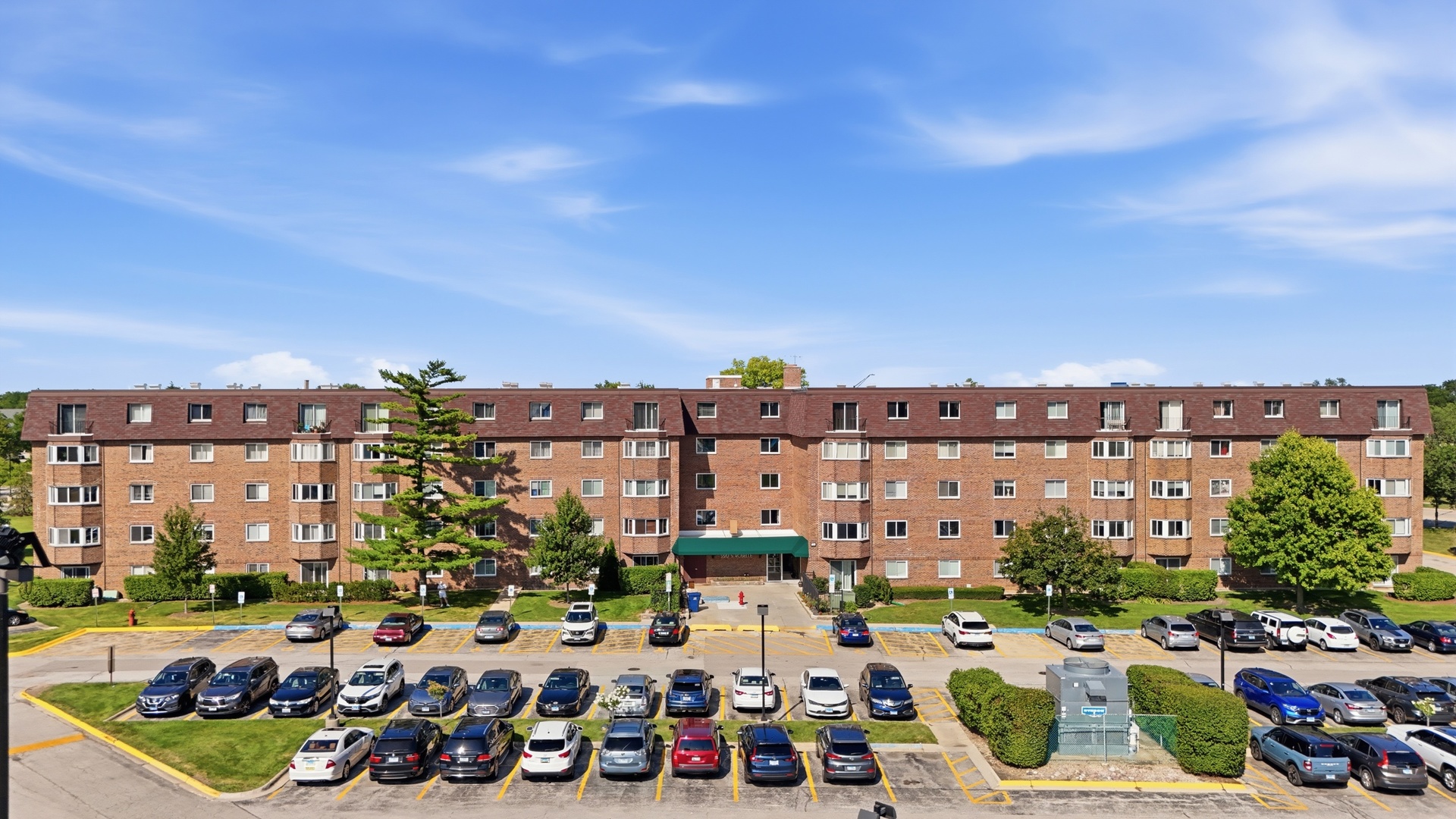 220 S Roselle Road Unit: 524