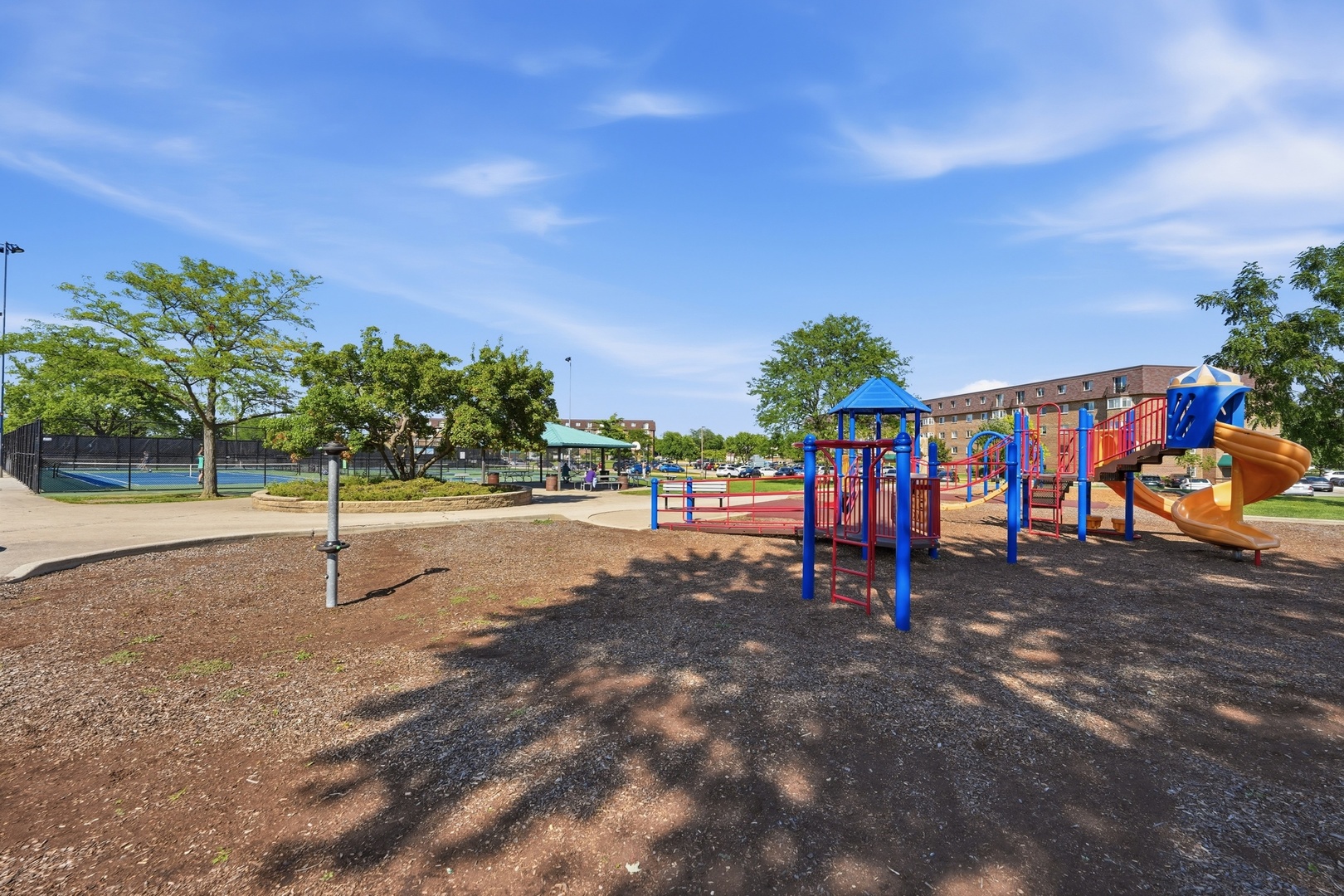 220 S Roselle Road Unit: 524