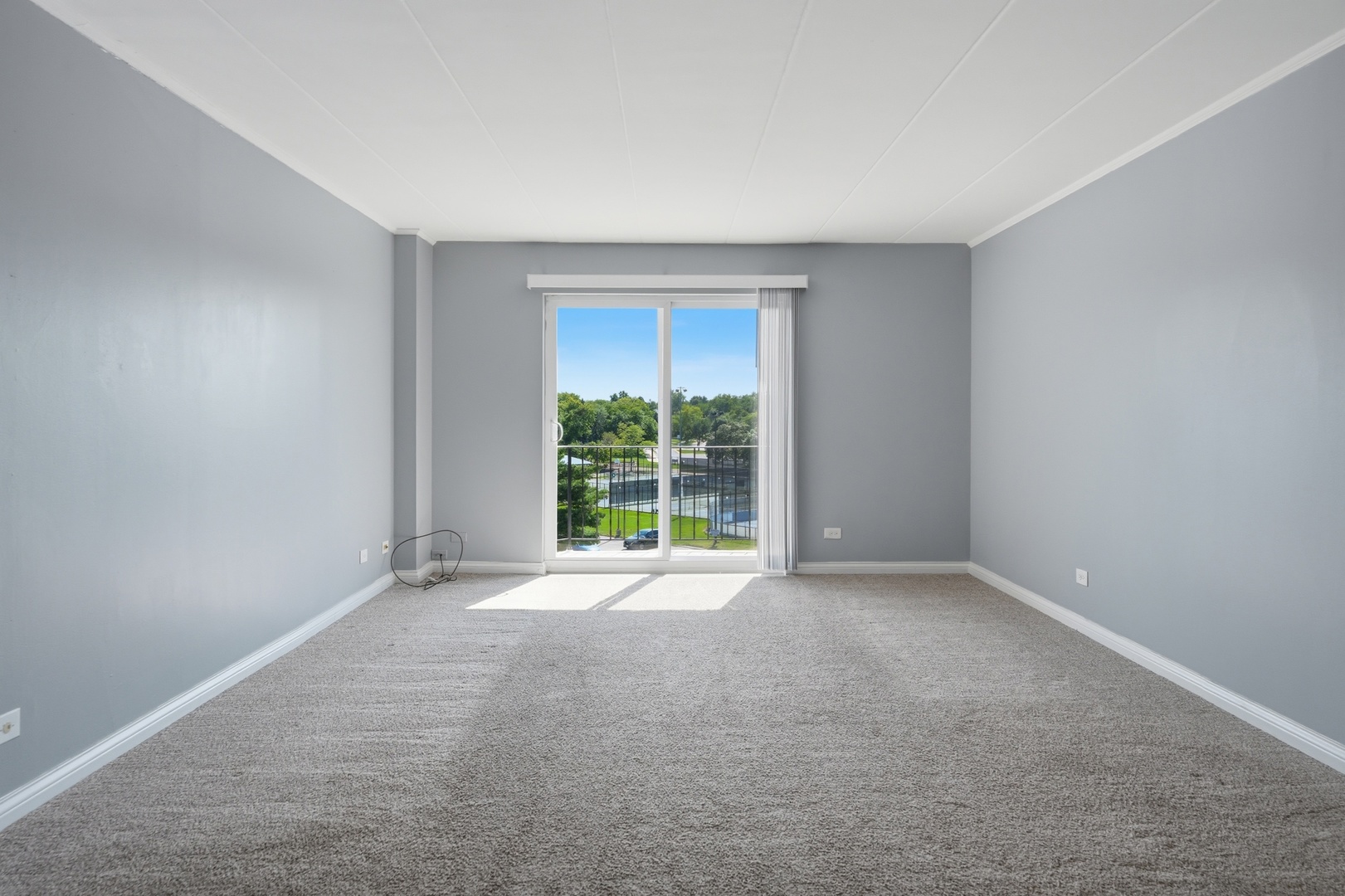 220 S Roselle Road Unit: 524