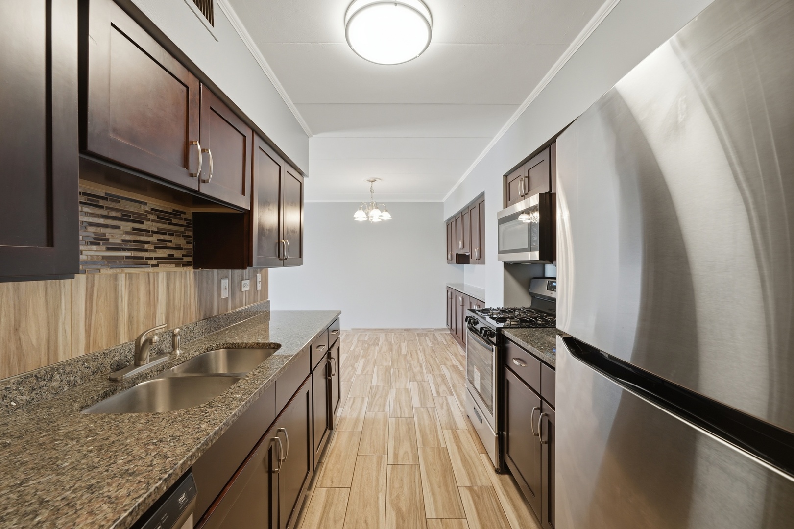 220 S Roselle Road Unit: 524
