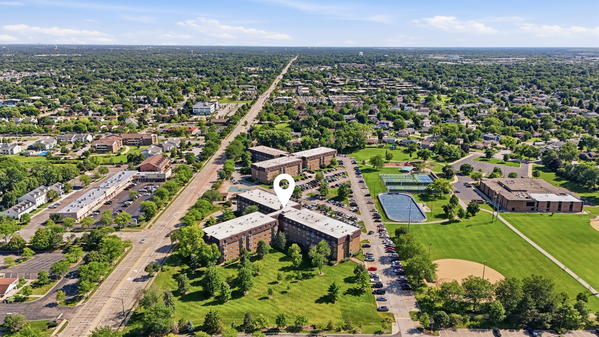 220 S Roselle Road Unit: 524
