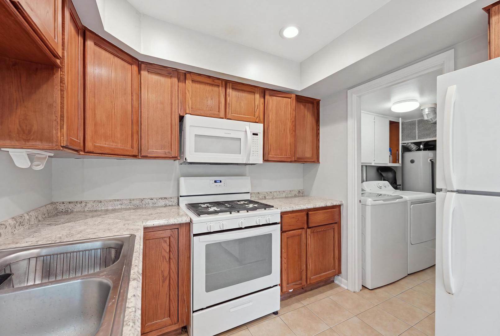 1784 Queensbury Circle Unit: 5714