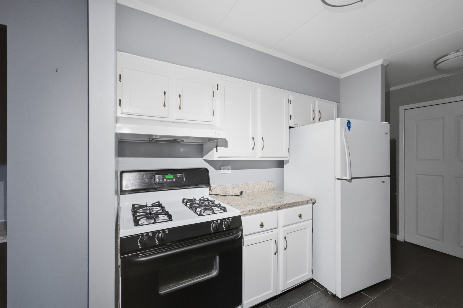 300 S Roselle Road Unit: 522