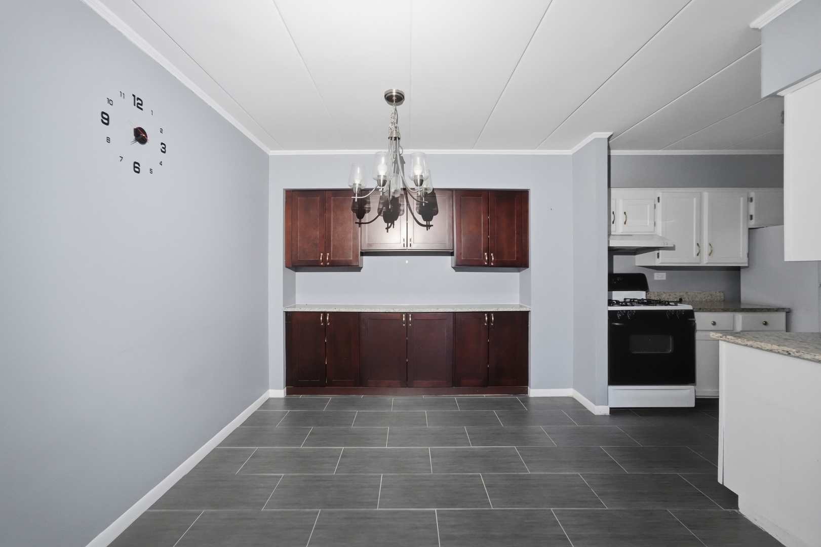 300 S Roselle Road Unit: 522