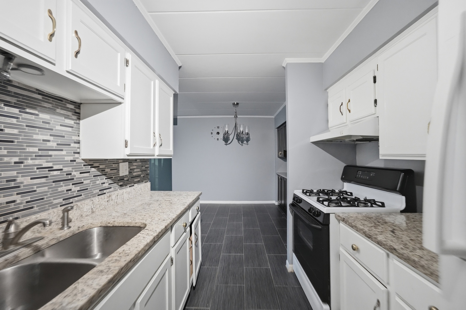 300 S Roselle Road Unit: 522