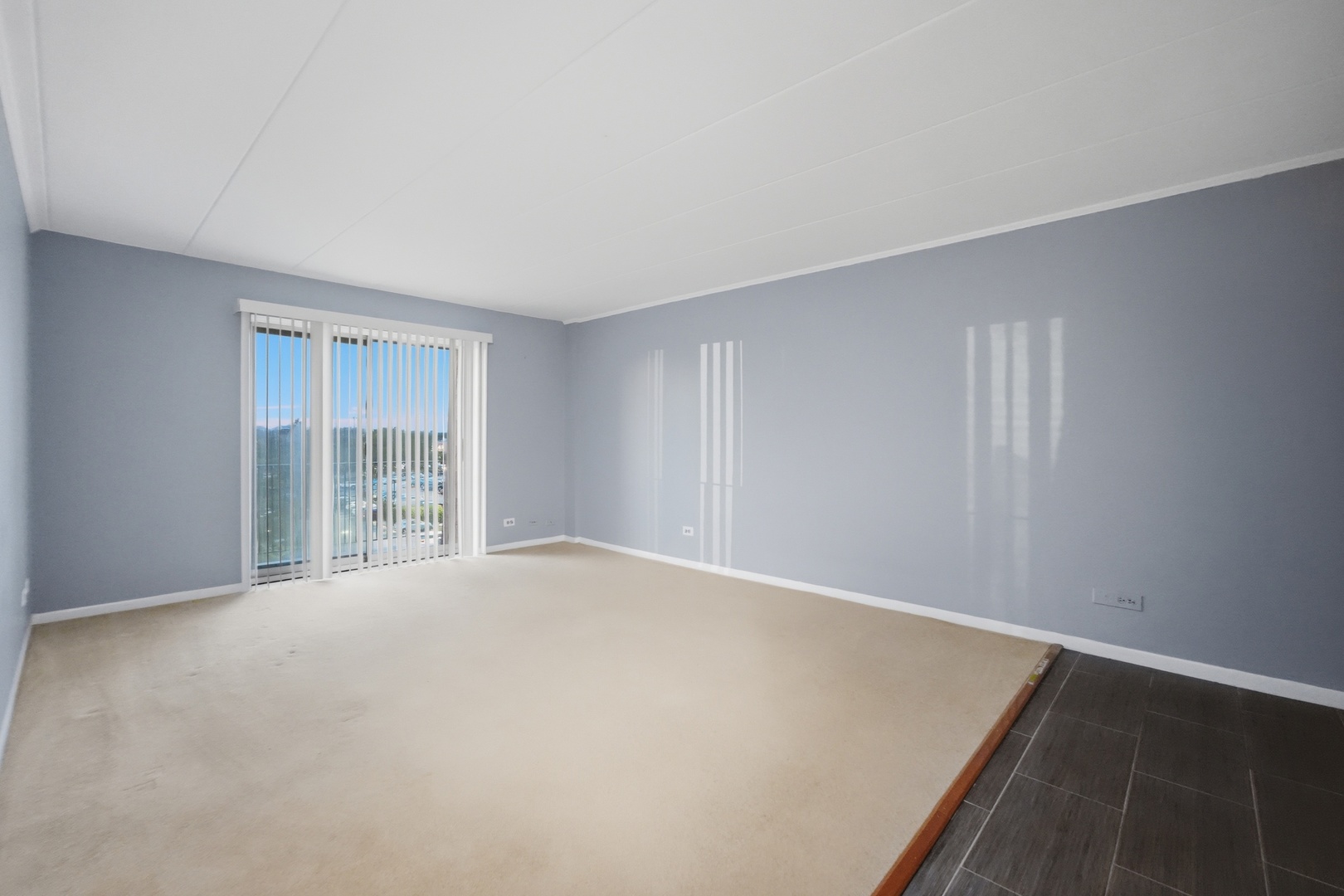 300 S Roselle Road Unit: 522