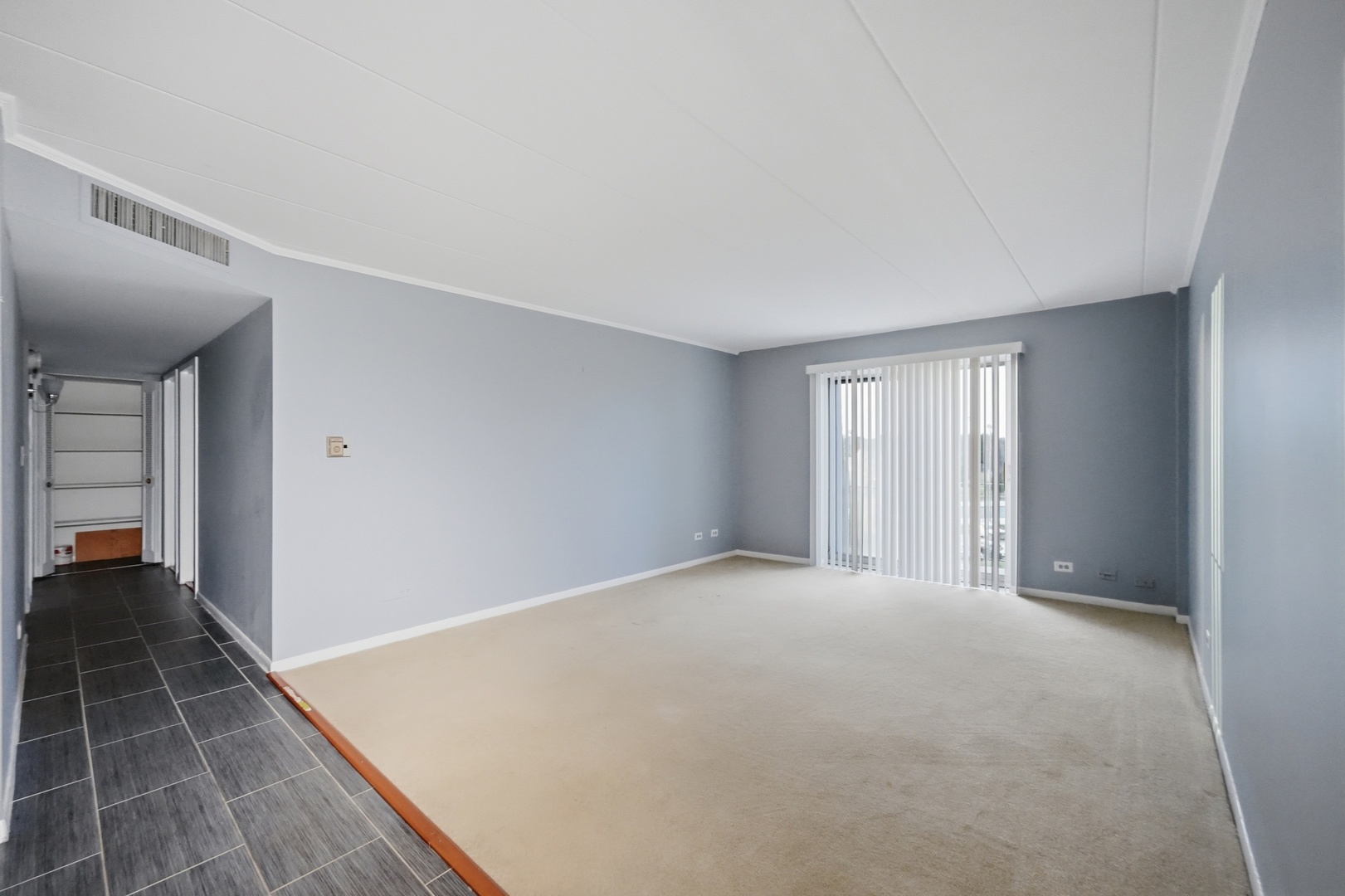 300 S Roselle Road Unit: 522