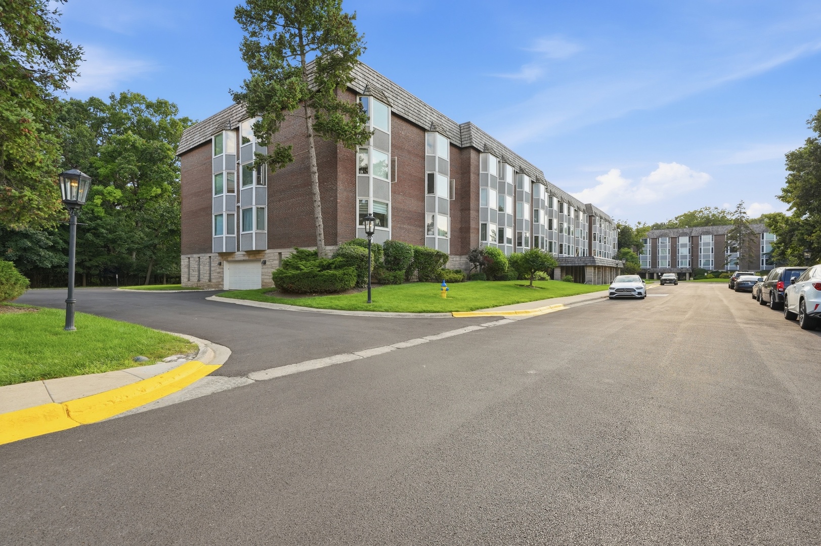 2500 Windsor Mall Unit: 2D