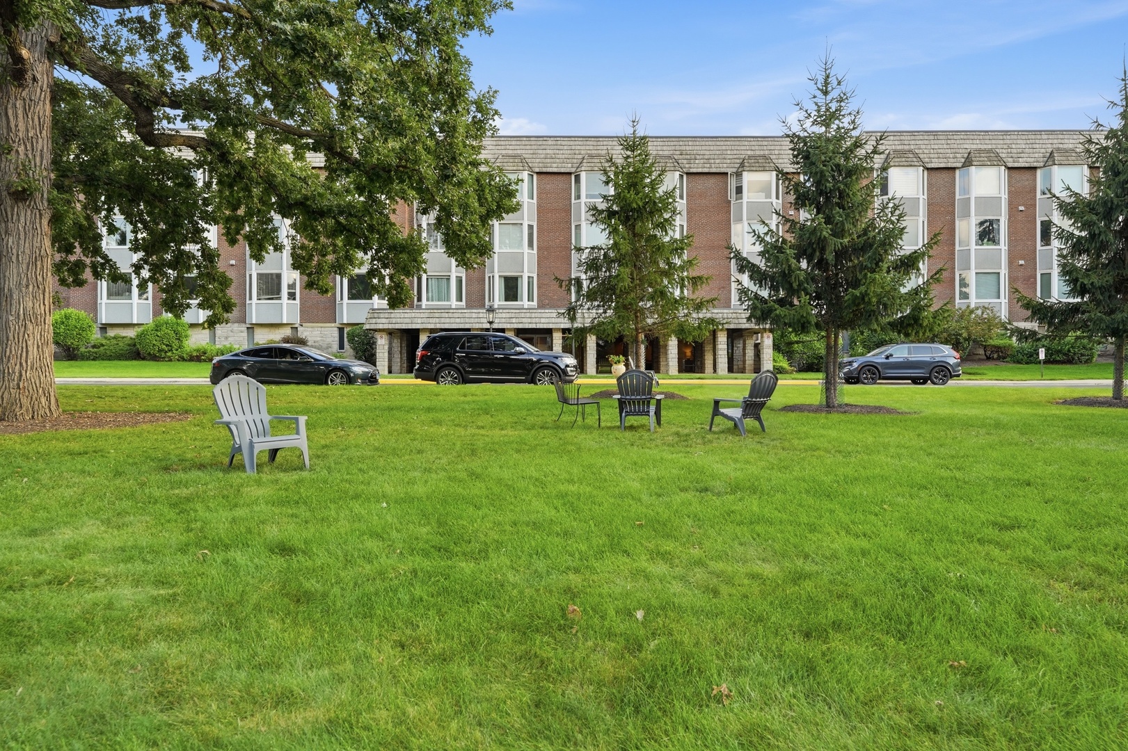 2500 Windsor Mall Unit: 2D