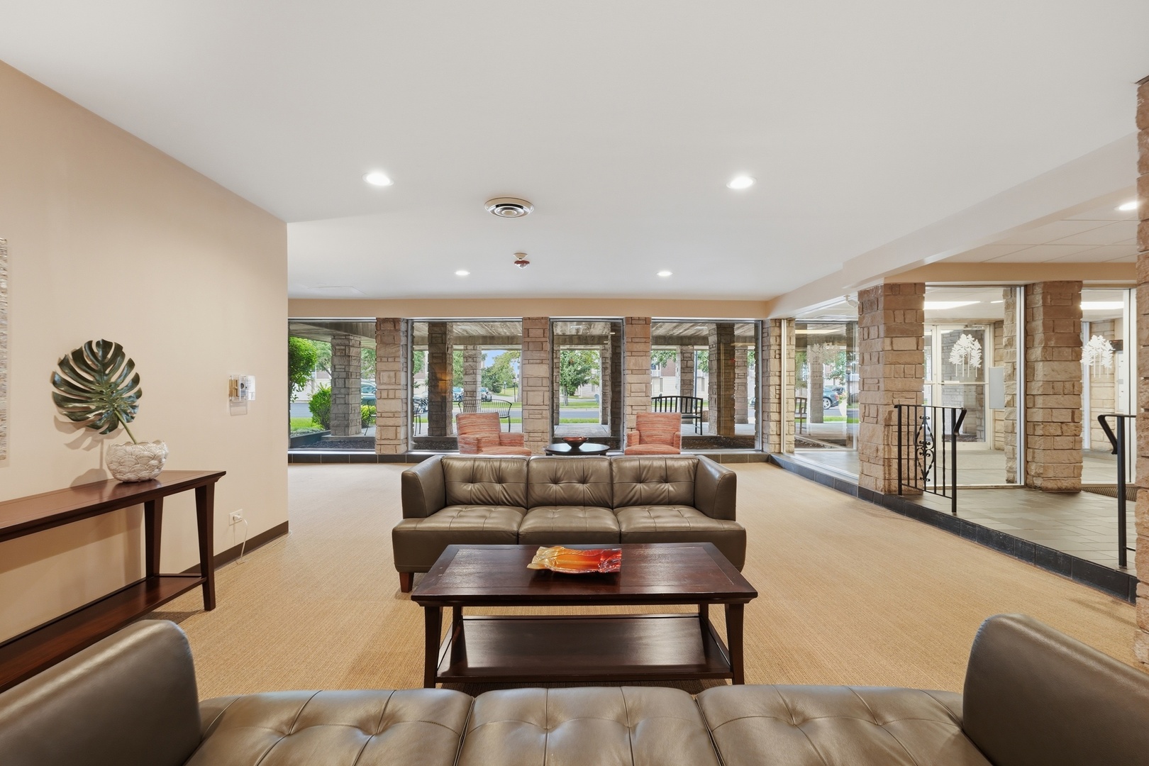 2500 Windsor Mall Unit: 2D