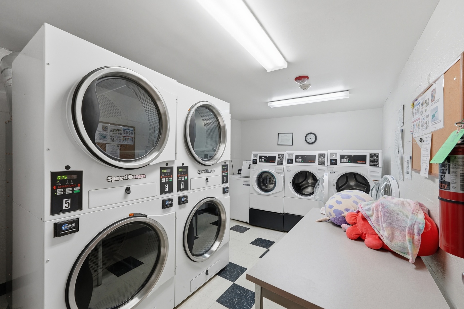 2500 Windsor Mall Unit: 2D