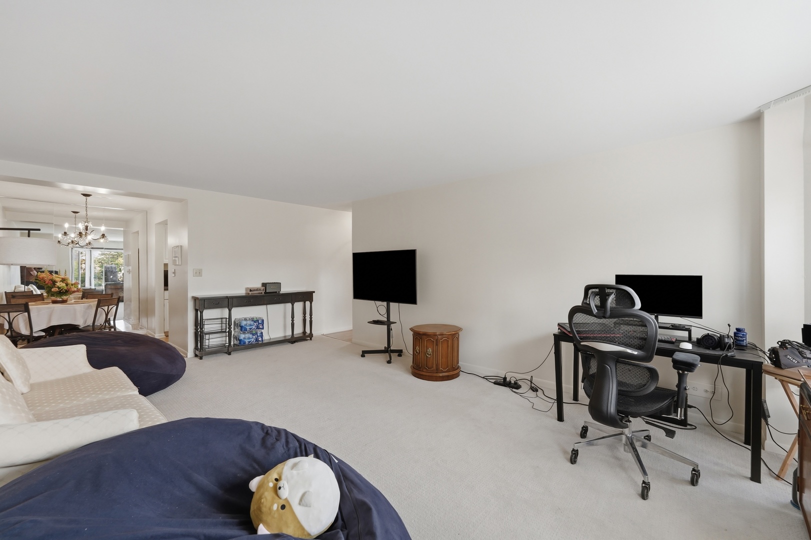 2500 Windsor Mall Unit: 2D