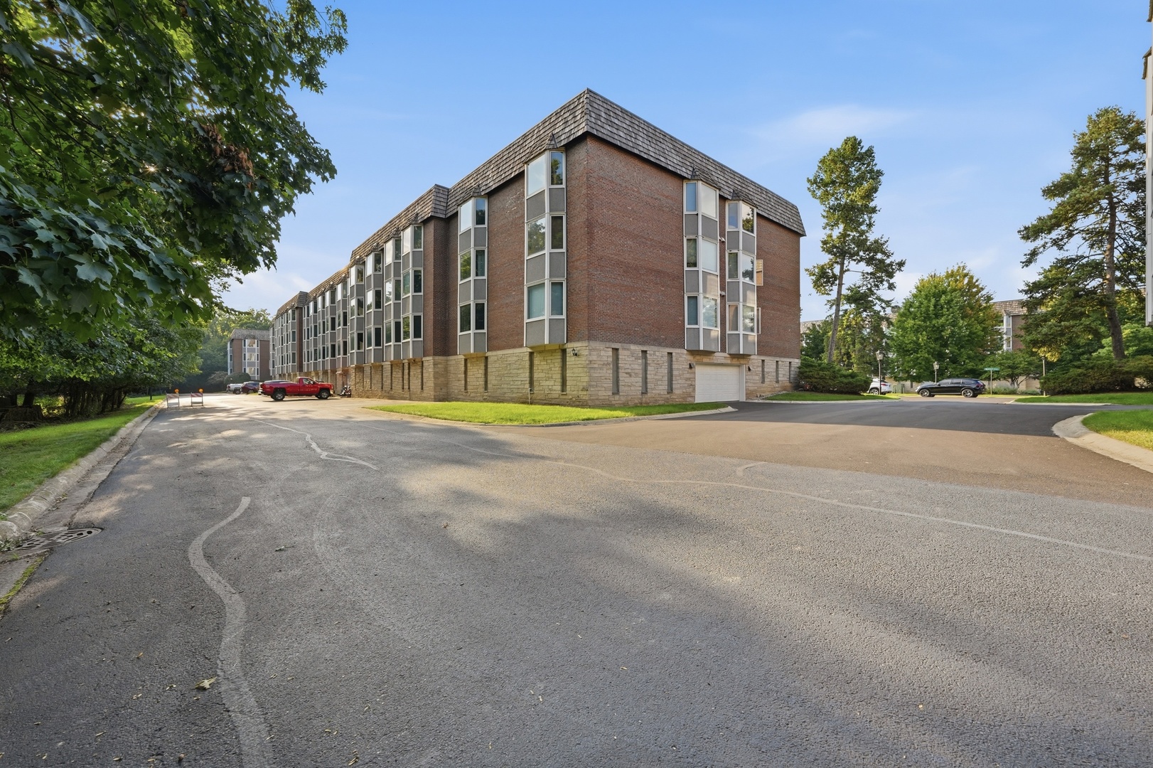 2500 Windsor Mall Unit: 2D