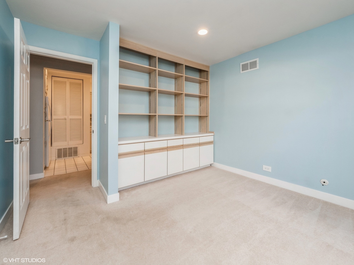 550 Shorely Drive Unit: 104