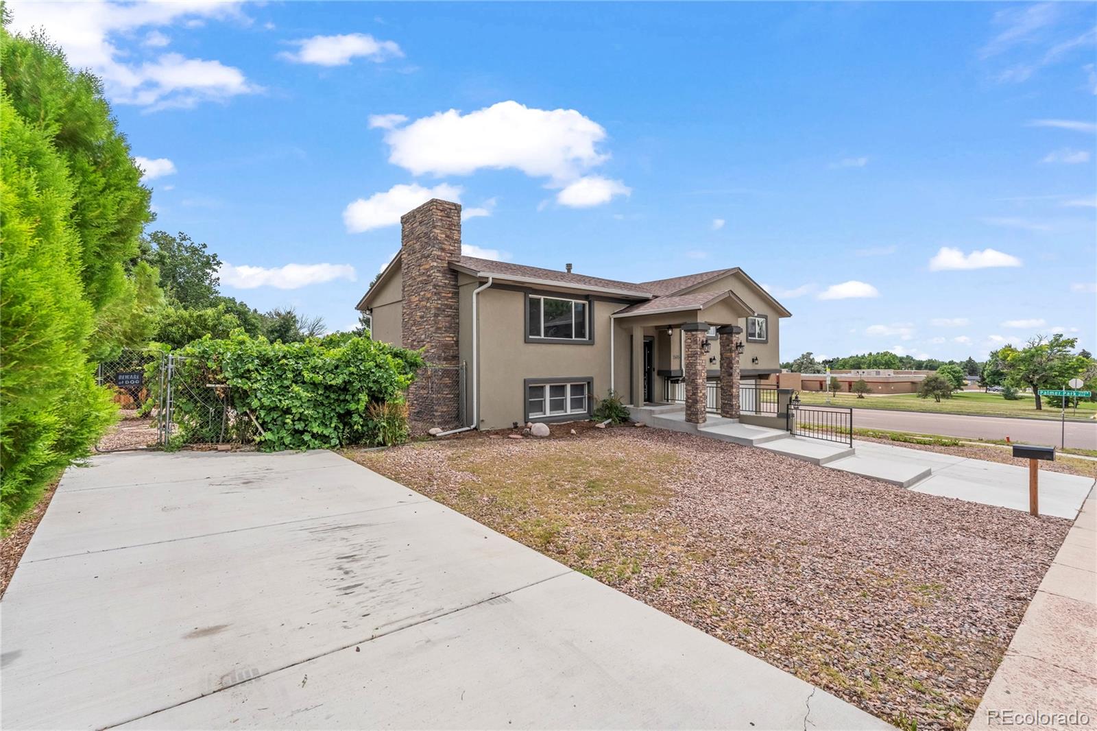 1505 Mckay Way