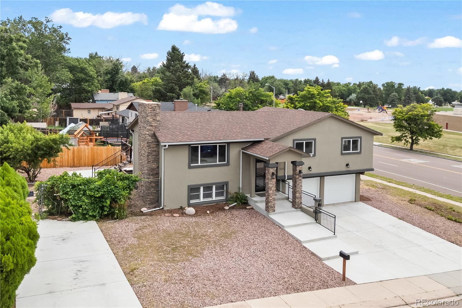 1505 Mckay Way