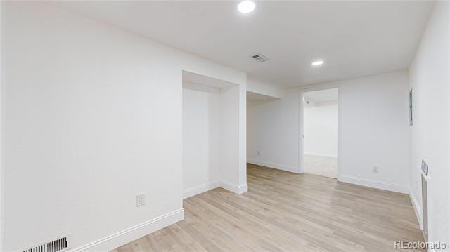 367 S Queen Circle