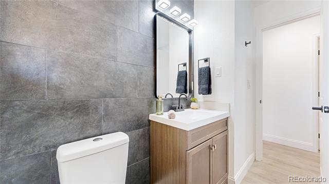 367 S Queen Circle