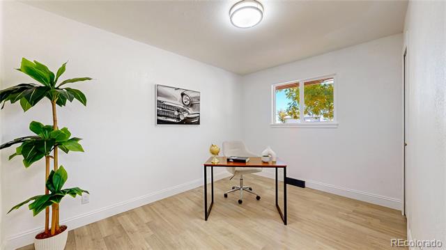 367 S Queen Circle