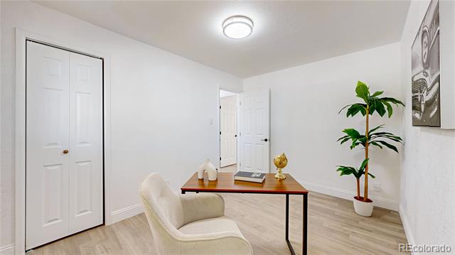 367 S Queen Circle