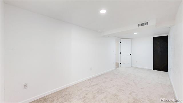 367 S Queen Circle