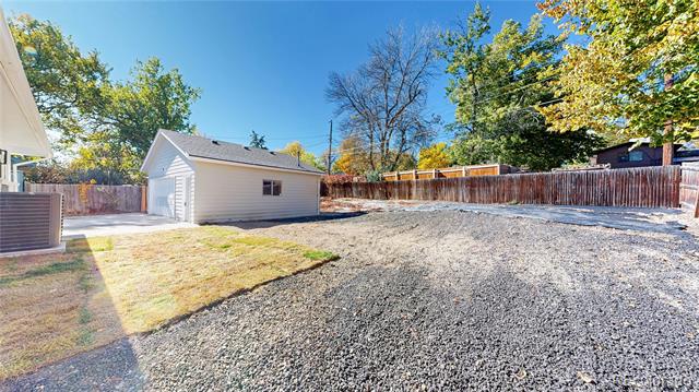 367 S Queen Circle
