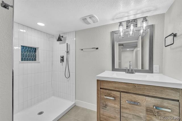6631 E 77th Place