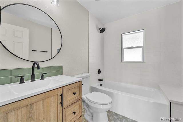 6631 E 77th Place