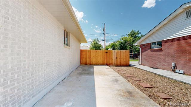 235 N 12th Avenue