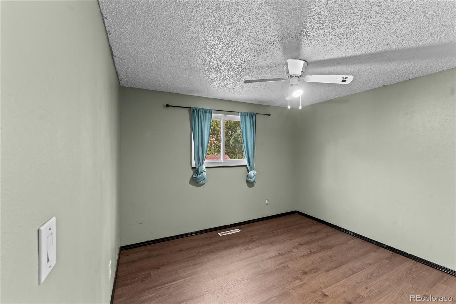 1435 Peterson Road