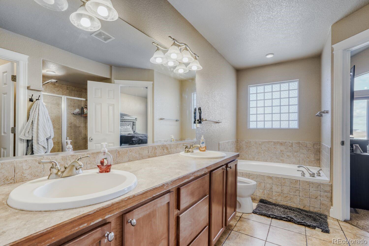 2213 Saddle Back Court