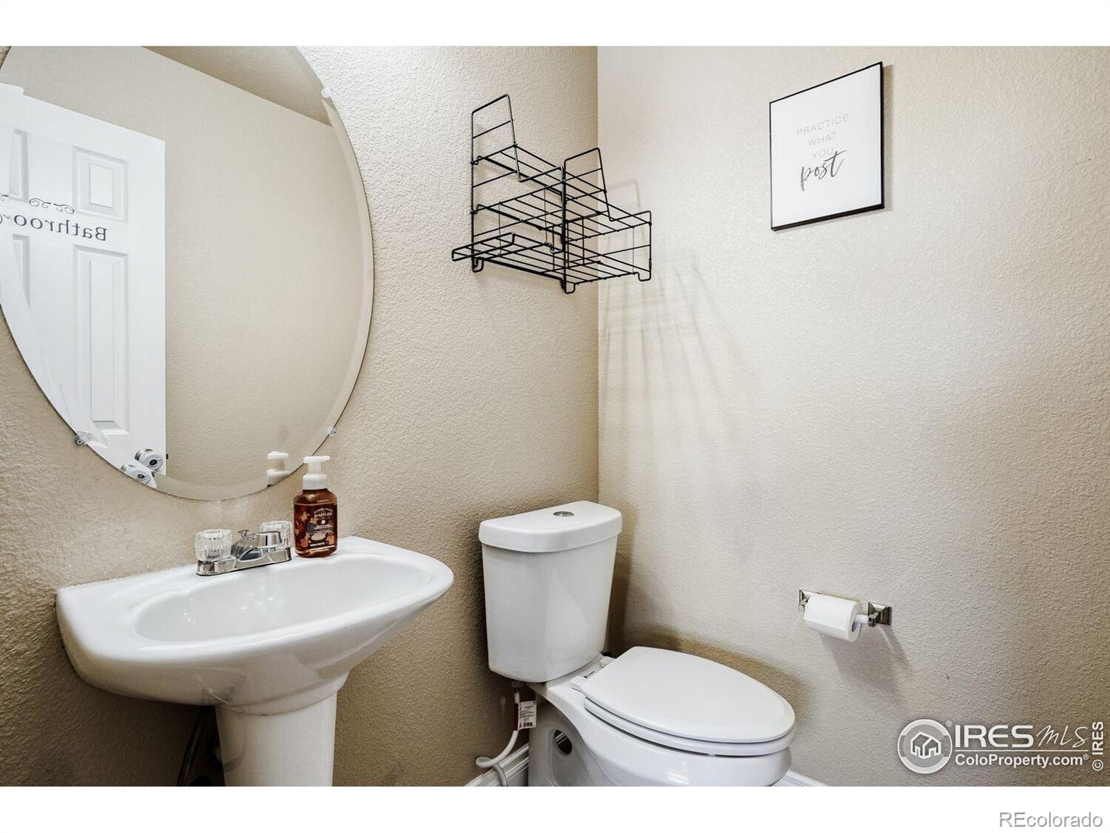 2213 Saddle Back Court