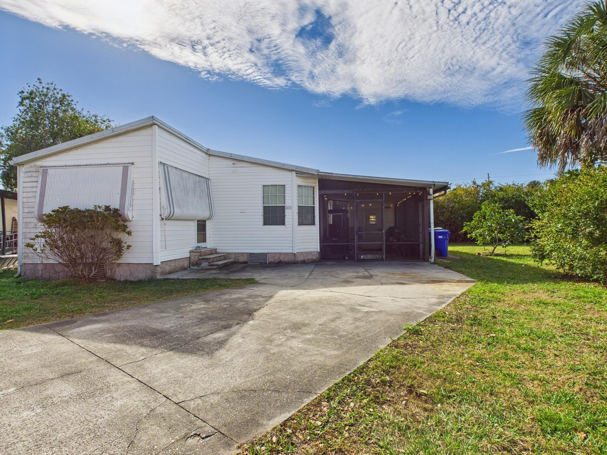 102 NE 8th Avenue