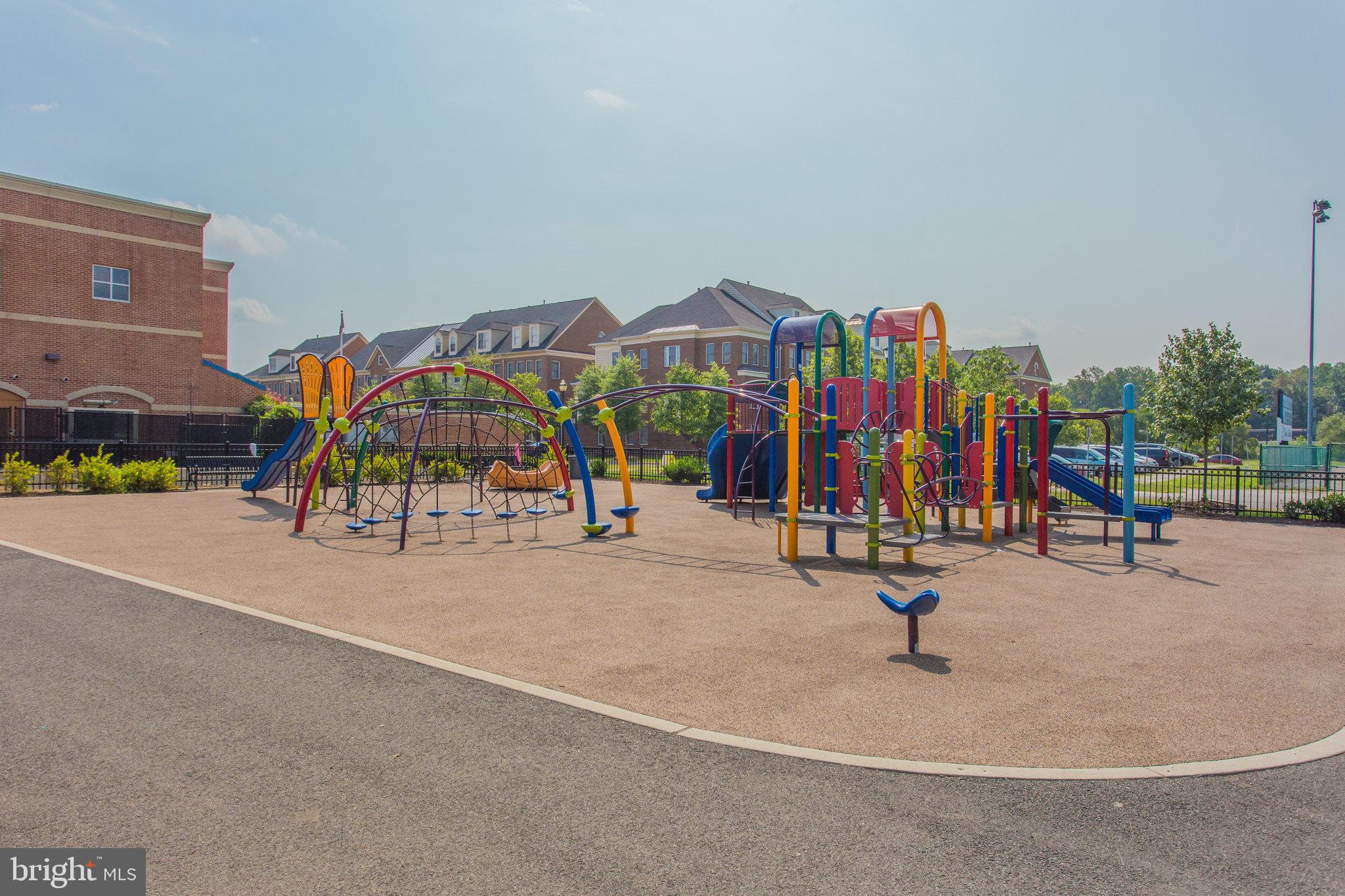 400 Cameron Station Blvd #325