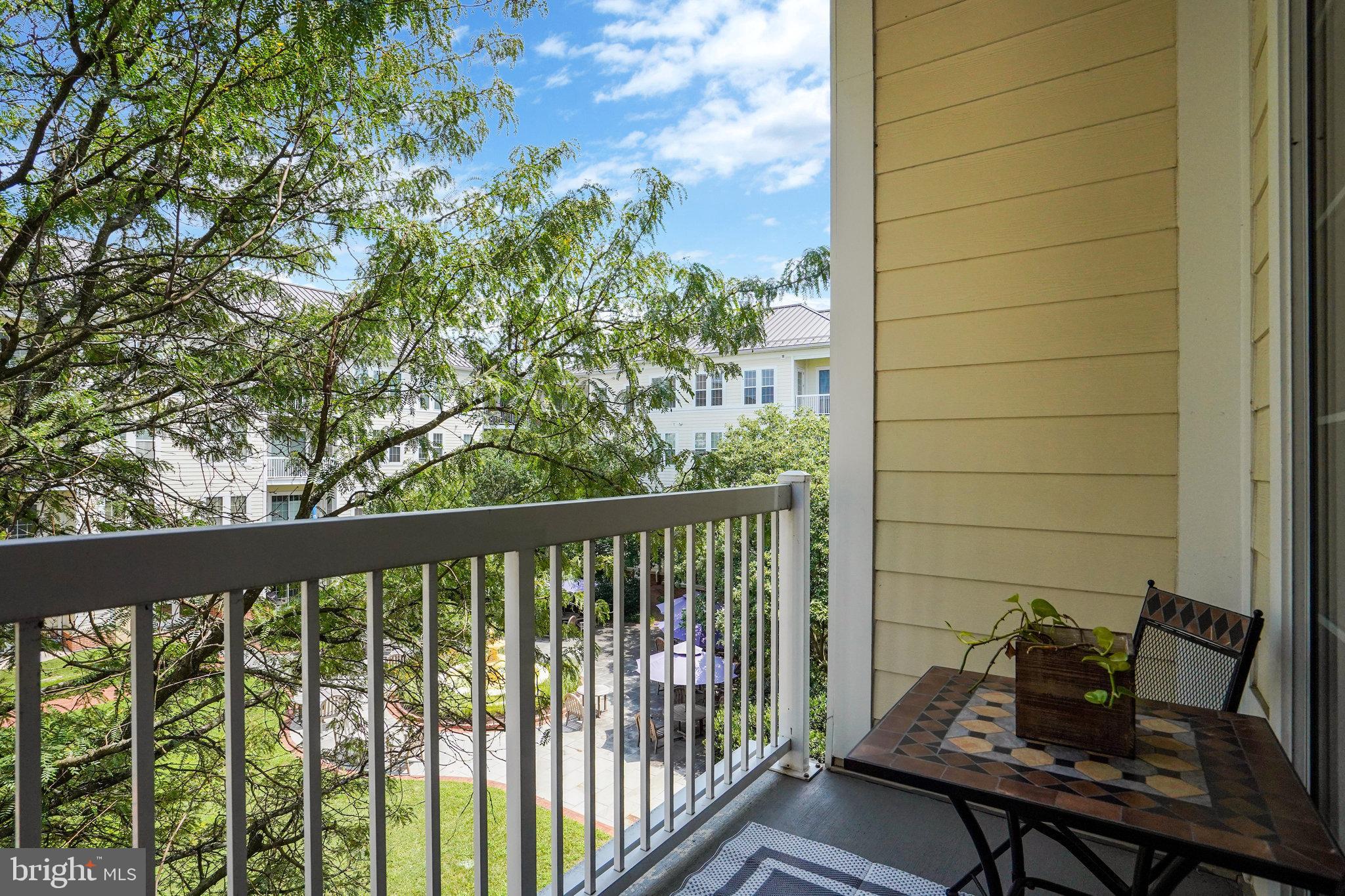 400 Cameron Station Blvd #325