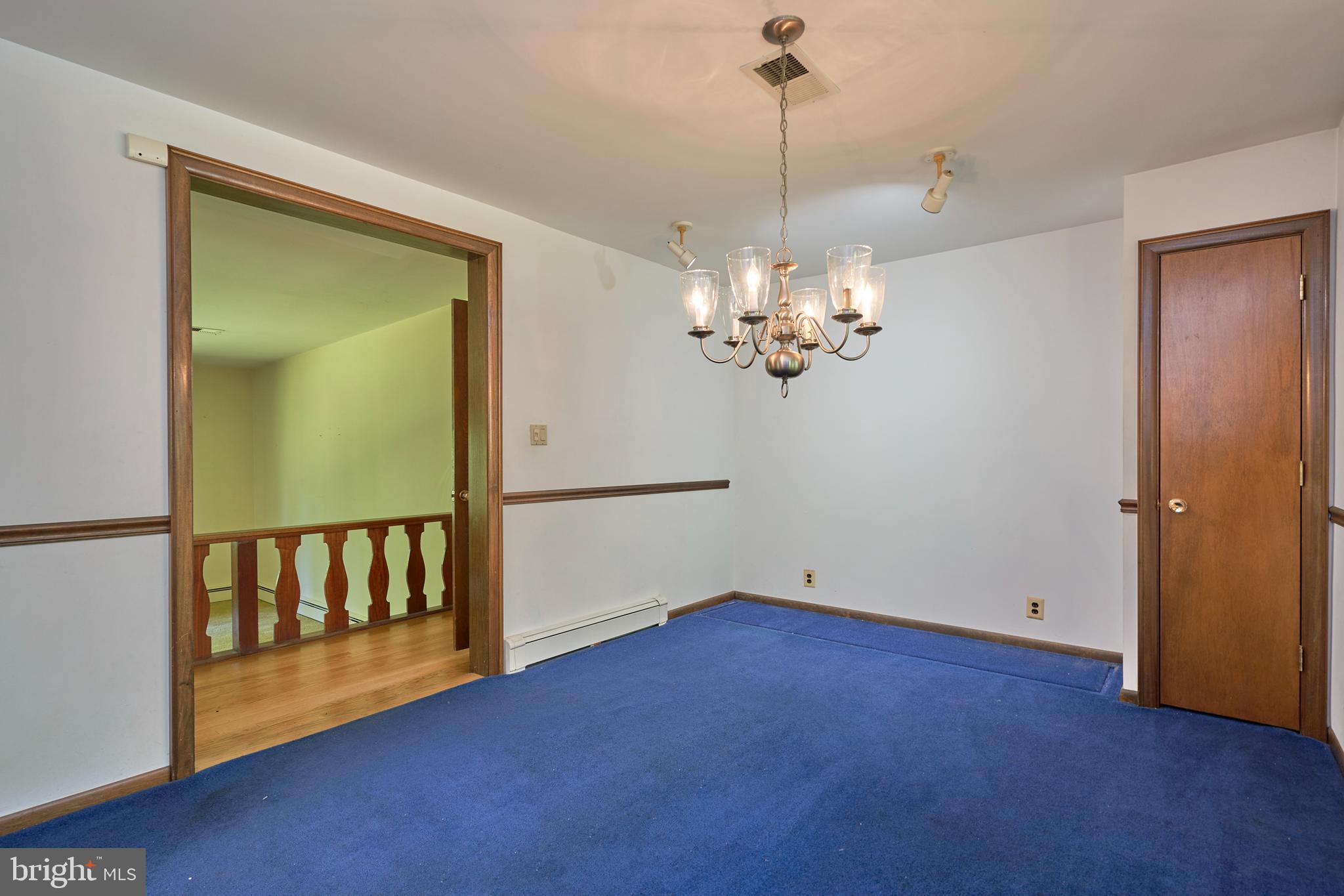 9327 Campbell Rd