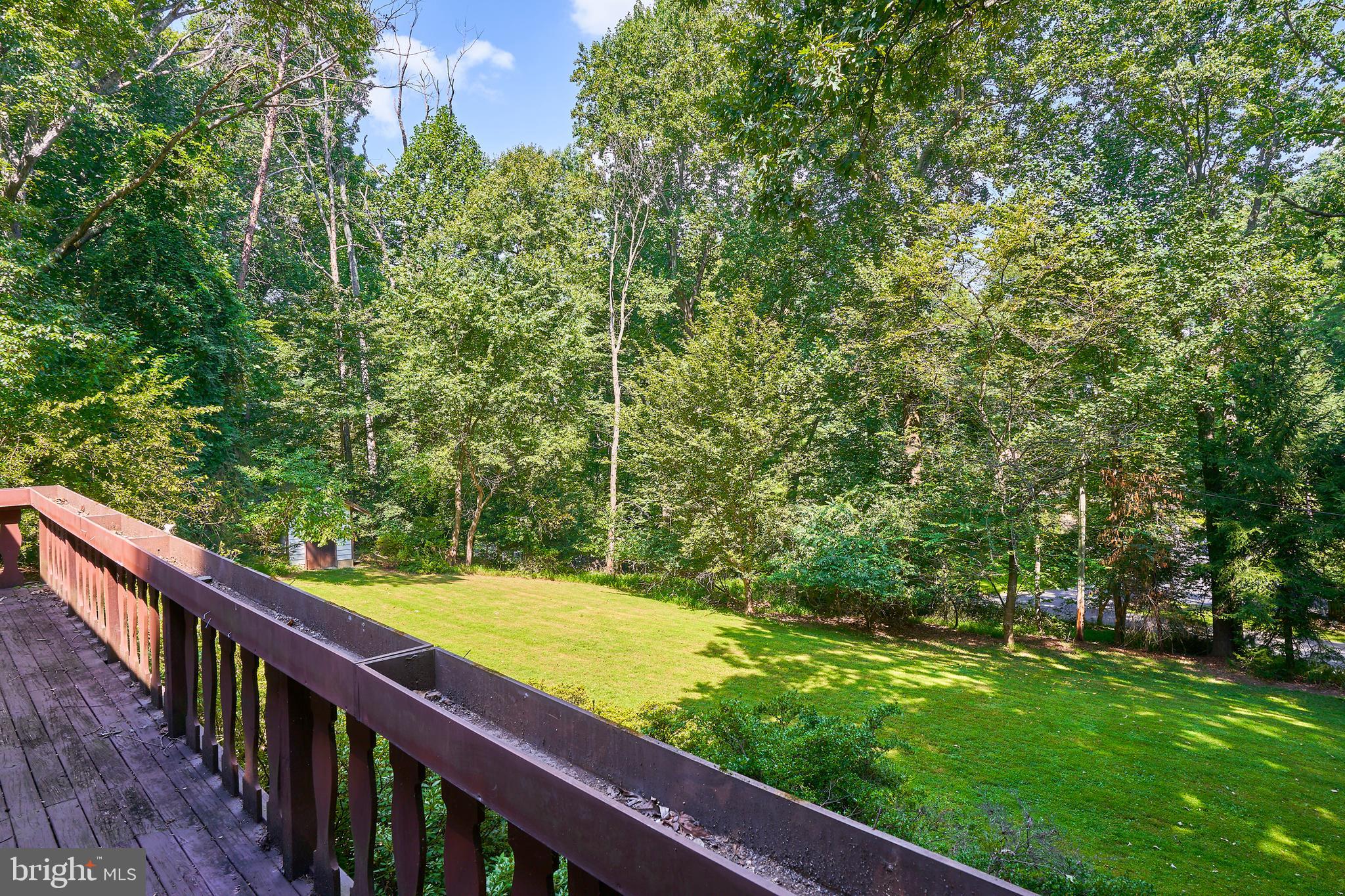 9327 Campbell Rd