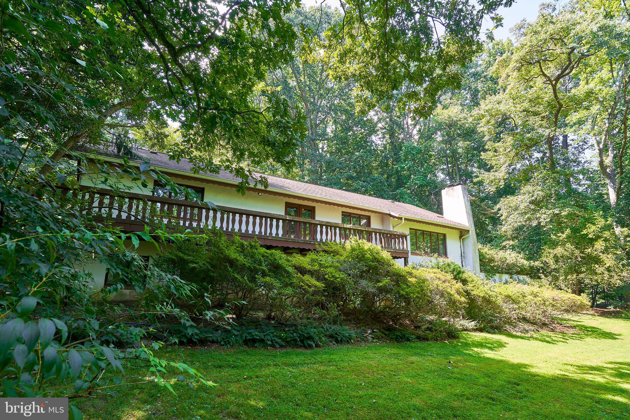 9327 Campbell Rd
