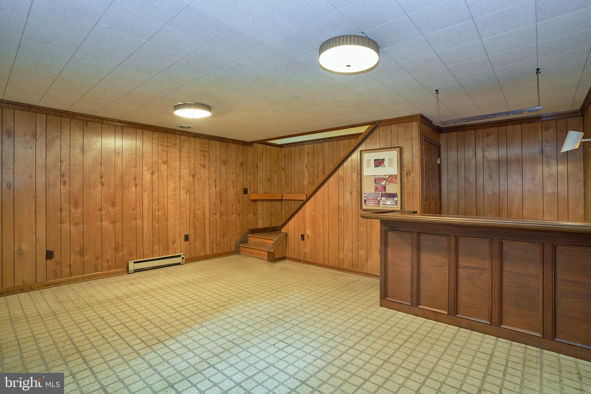 9327 Campbell Rd