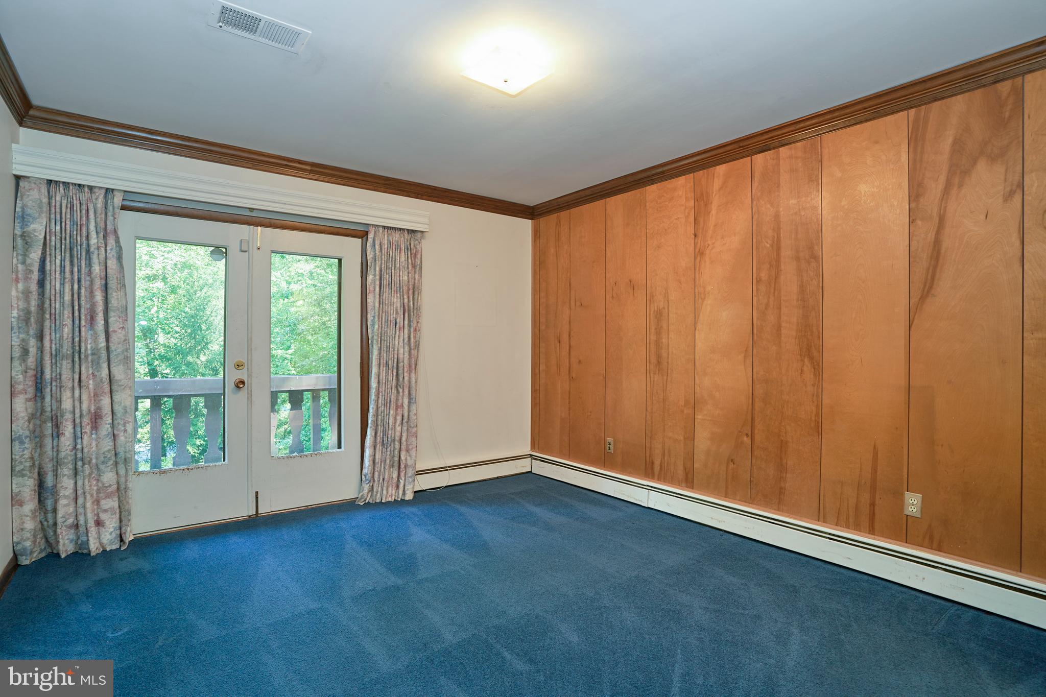 9327 Campbell Rd